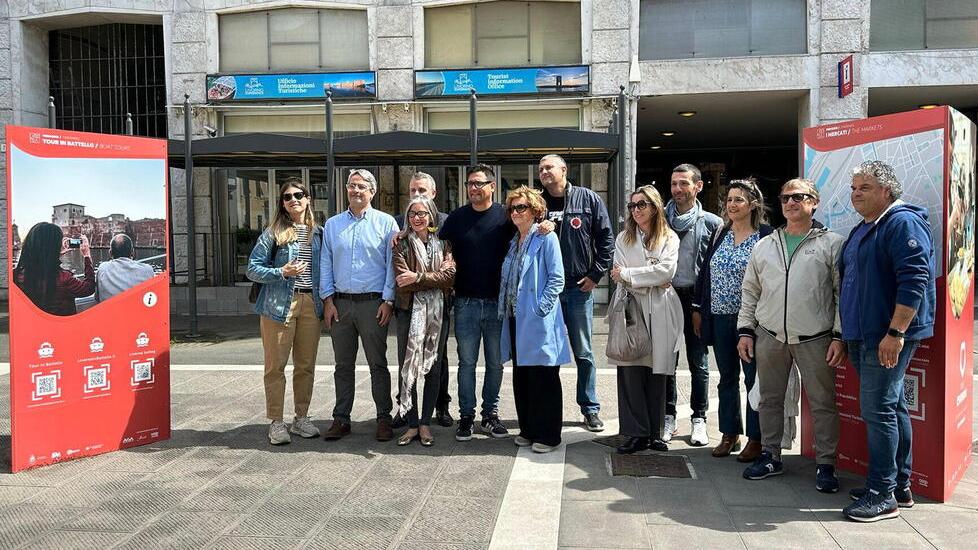 Piazza del Municipio, le Fortezze, i giri in battello: a Livorno arrivano i totem turistici per scoprire la città e le sue bellezze<br>