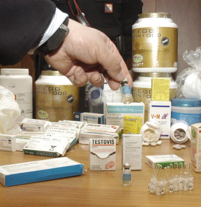 «Con gli steroidi si diventa aggressivi, si rischiano ictus e infarto e la sterilità permanente»