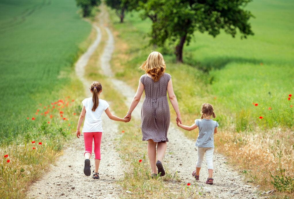 Mamme sarde equilibriste tra il lavoro e la famiglia