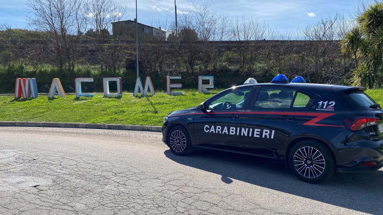 Macomer, giovane arrestato: in casa aveva 100 grammi di marijuana