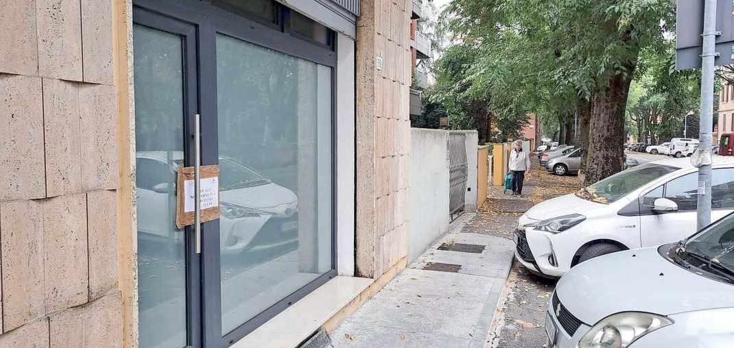 Modena, rete di prostitute al posto del Caf: sgominata la banda degli sfruttatori