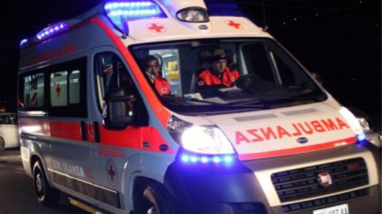 Nonna e nipotino investiti a Firenze da un’auto