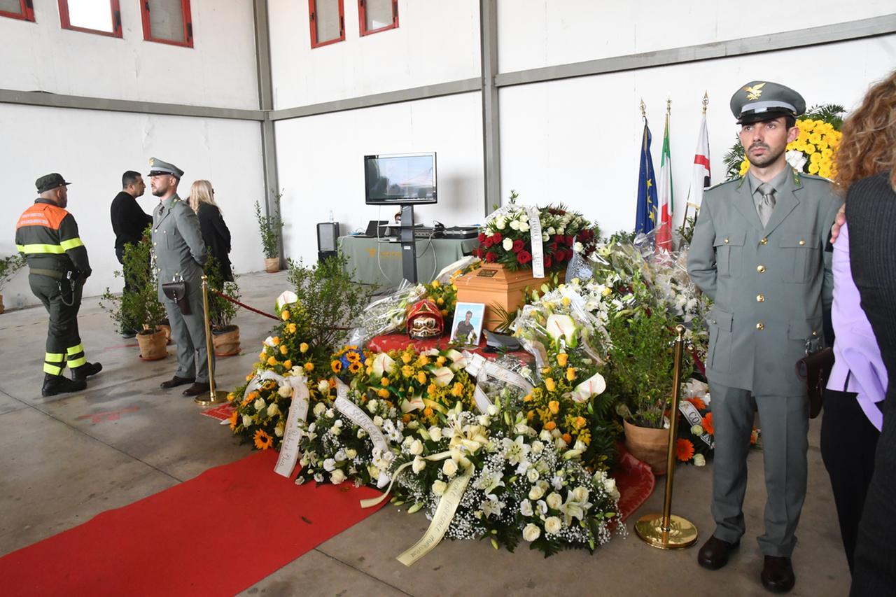 
	Un momento dei funerali di Pietro Cabras (fotofgp)

