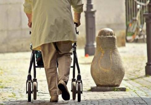 Maranello, svuota il conto del fratello disabile: condannato, gli ridarà 50mila euro