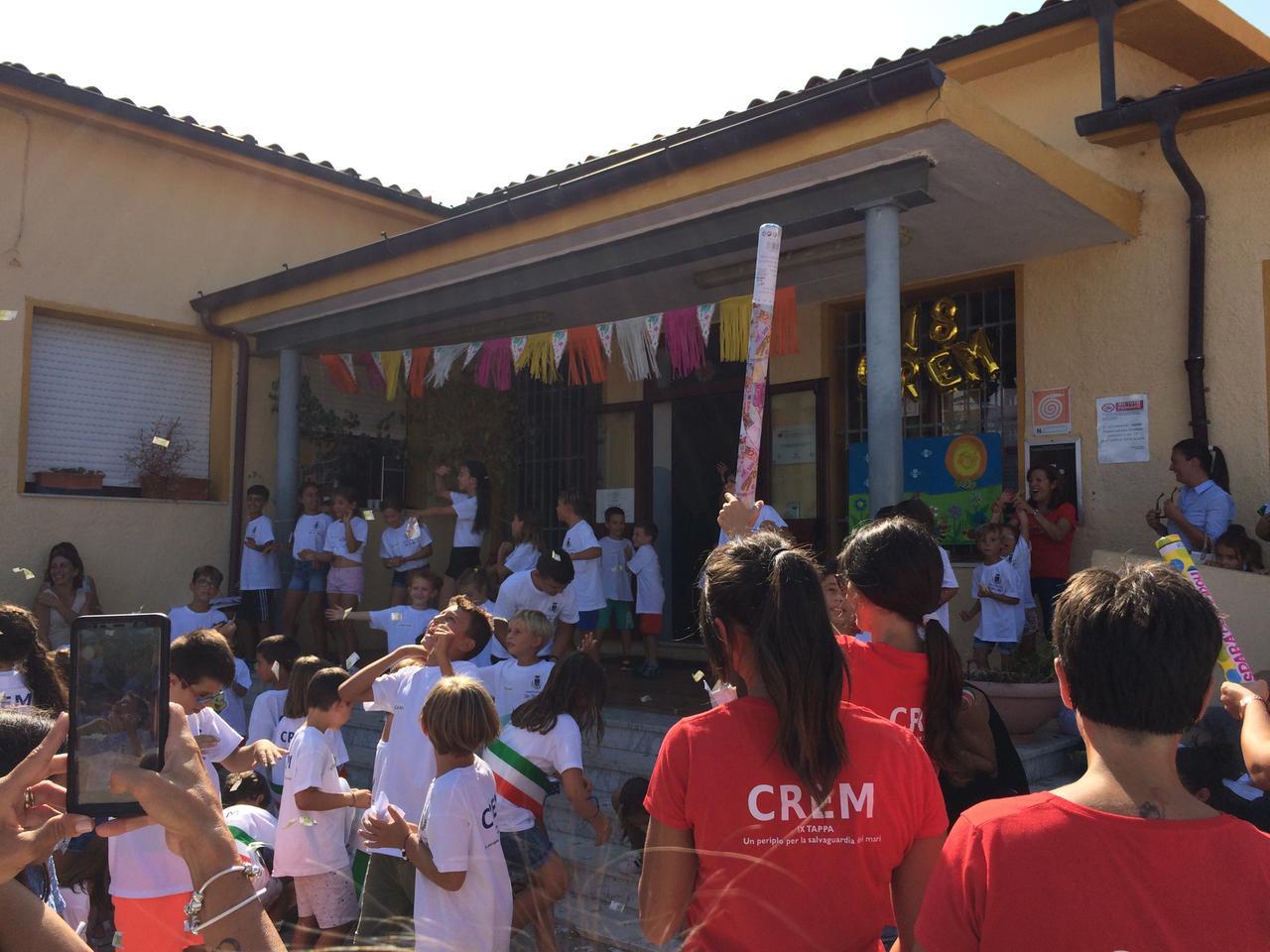 Arzachena, riparte il centro estivo ma con meno bambini. Il Comune: «Cerchiamo educatori»
