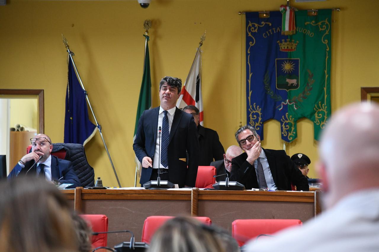 
	Soddu in consiglio comunale (foto Massimo Locci)

