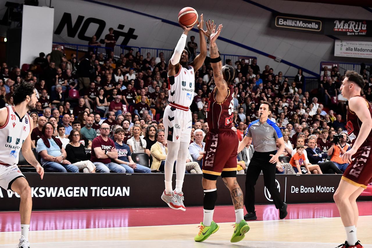 La Unahotels parte col piede giusto ai playoff: sbancata Venezia in gara 1