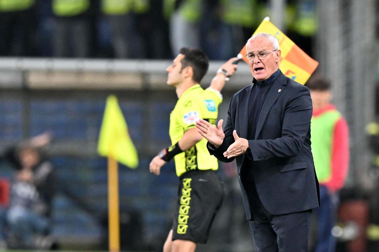 Cagliari travolto a San Siro: il Milan vince 5-1