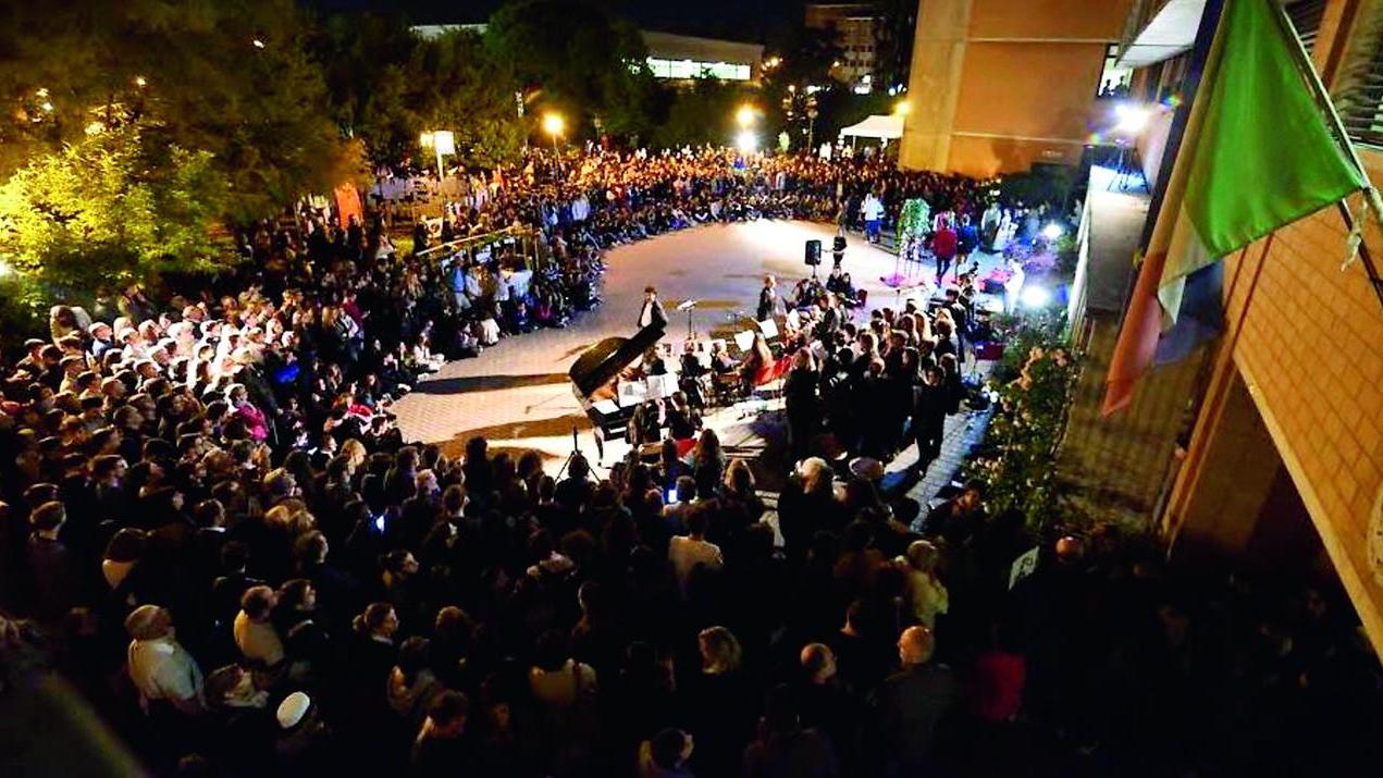 Torna la Città del lettore al liceo scientifico Moro