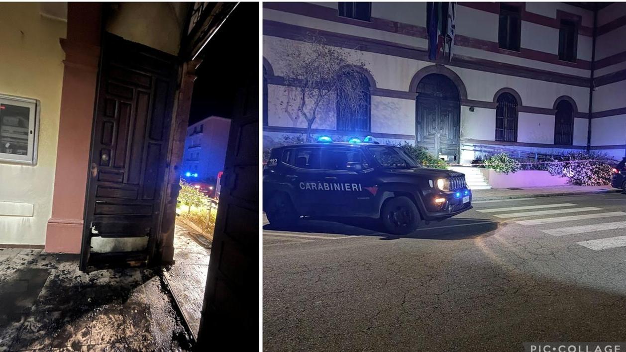 Attentato a Bosa: a fuoco il portone del Comune