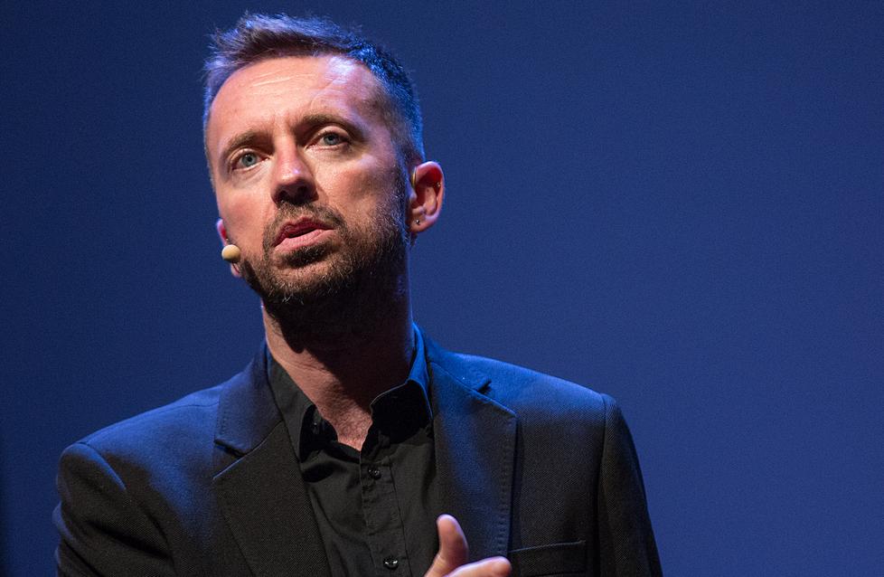 Andrea Scanzi: «Contro la destra della Meloni serve un Campo largo alla sarda» 