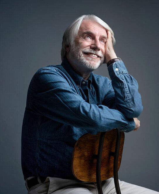 Lezione di Paolo Crepet al teatro Valli: «Prendetevi la luna»