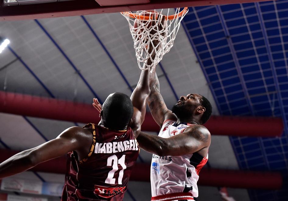 Playoff, Unahotels alla prova con Venezia