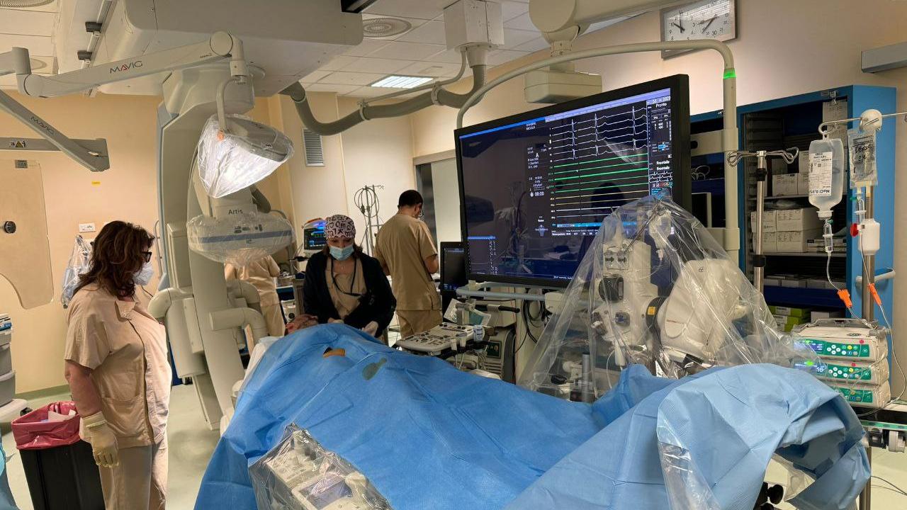 Ospedale di Lucca, quattro infarti trattati con successo in una sola notte. Il dottor Bovenzi: «Siamo un riferimento per il cuore»