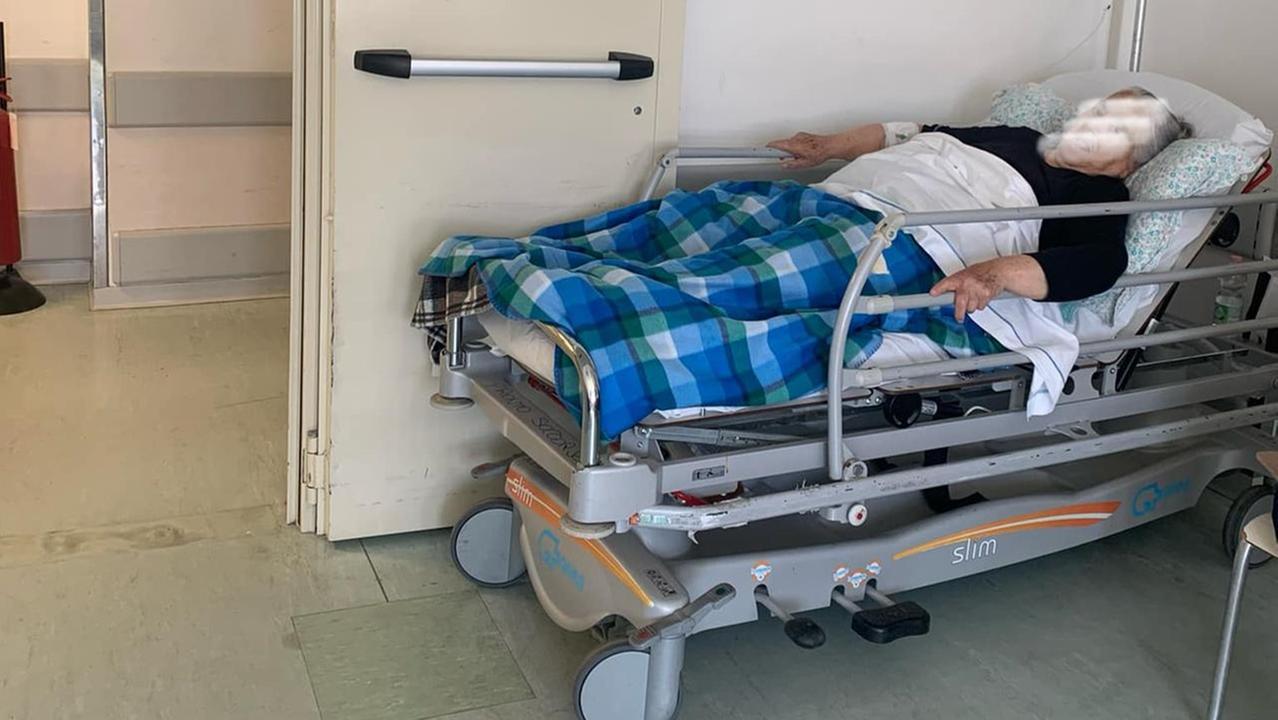 Ortopedia chiusa, odissea al Pronto soccorso del San Francesco di Nuoro