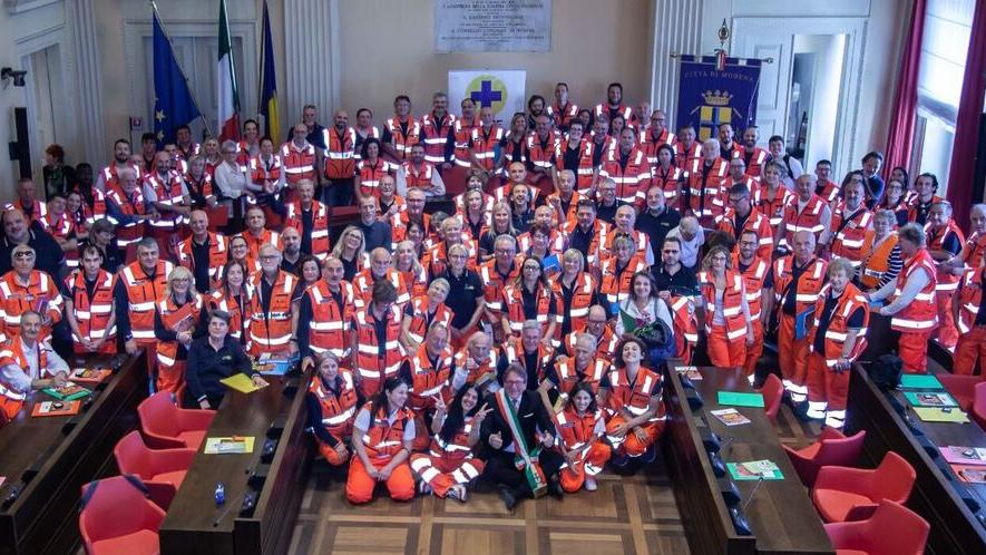 Modena, la Bonissima ai volontari della Croce Blu: «Contributo straordinario alla nostra salute»