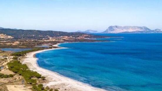 Budoni cresce, il sindaco Antonio Addis: «C'è chi ha scelto di venire a vivere qui»