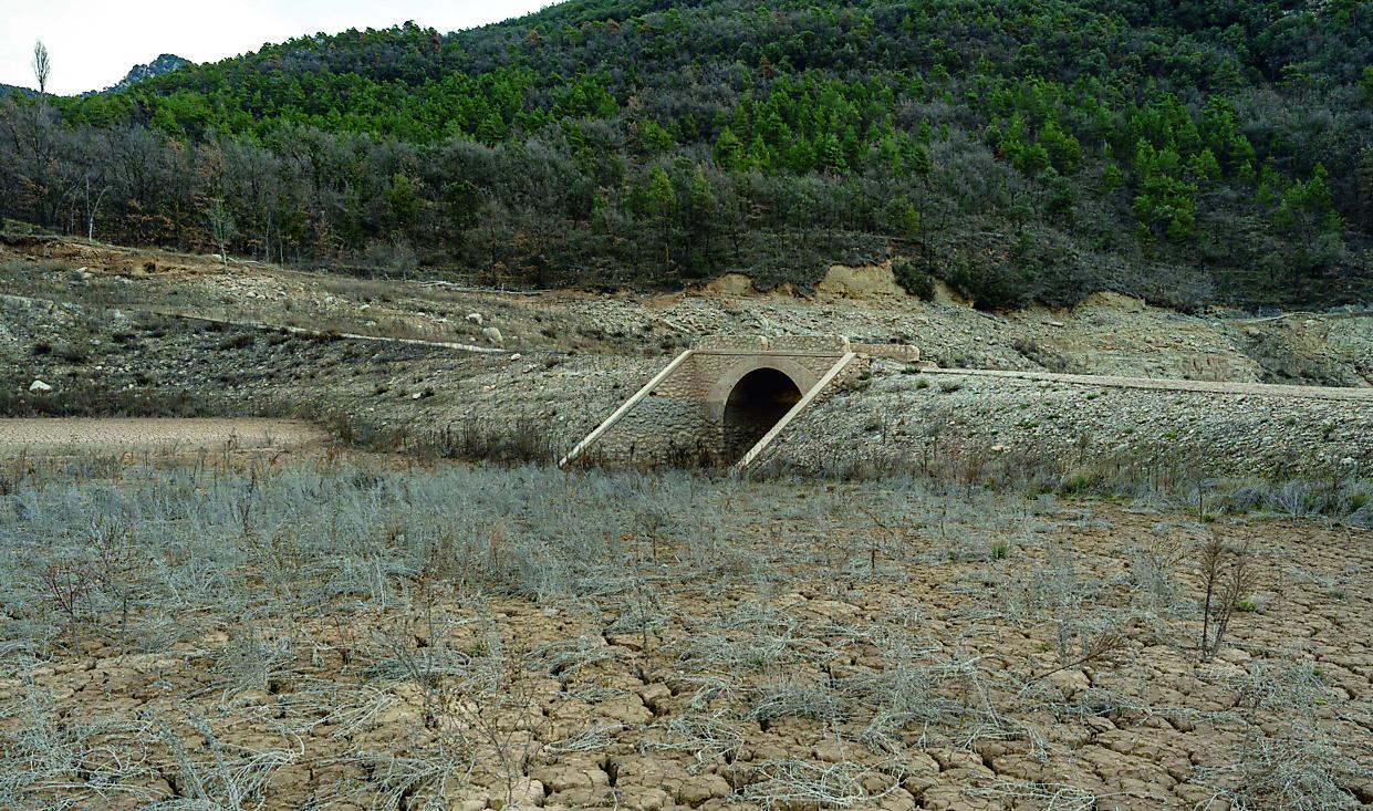 Dissalatori contro la siccità, c’è chi va avanti e chi frena