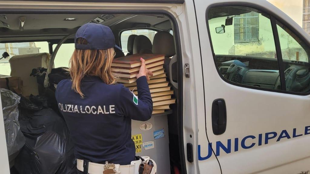 Sassari, dalla polizia locale doni per le famiglie bisognose