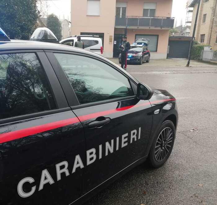 Nella lite stradale spunta il coltello