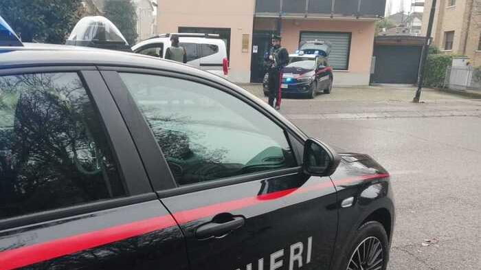 Nella lite stradale spunta il coltello