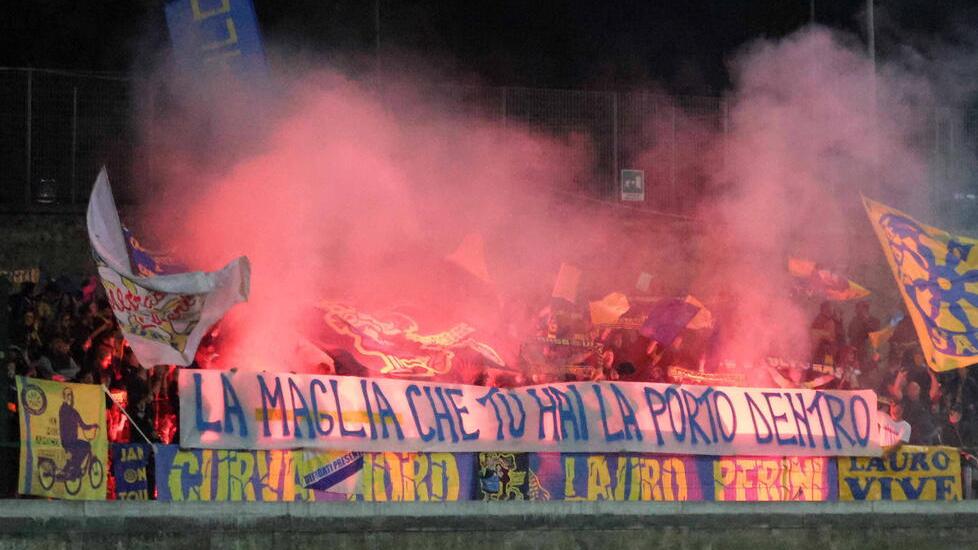 Carrarese, comincia il sogno: a Perugia il via ai playoff