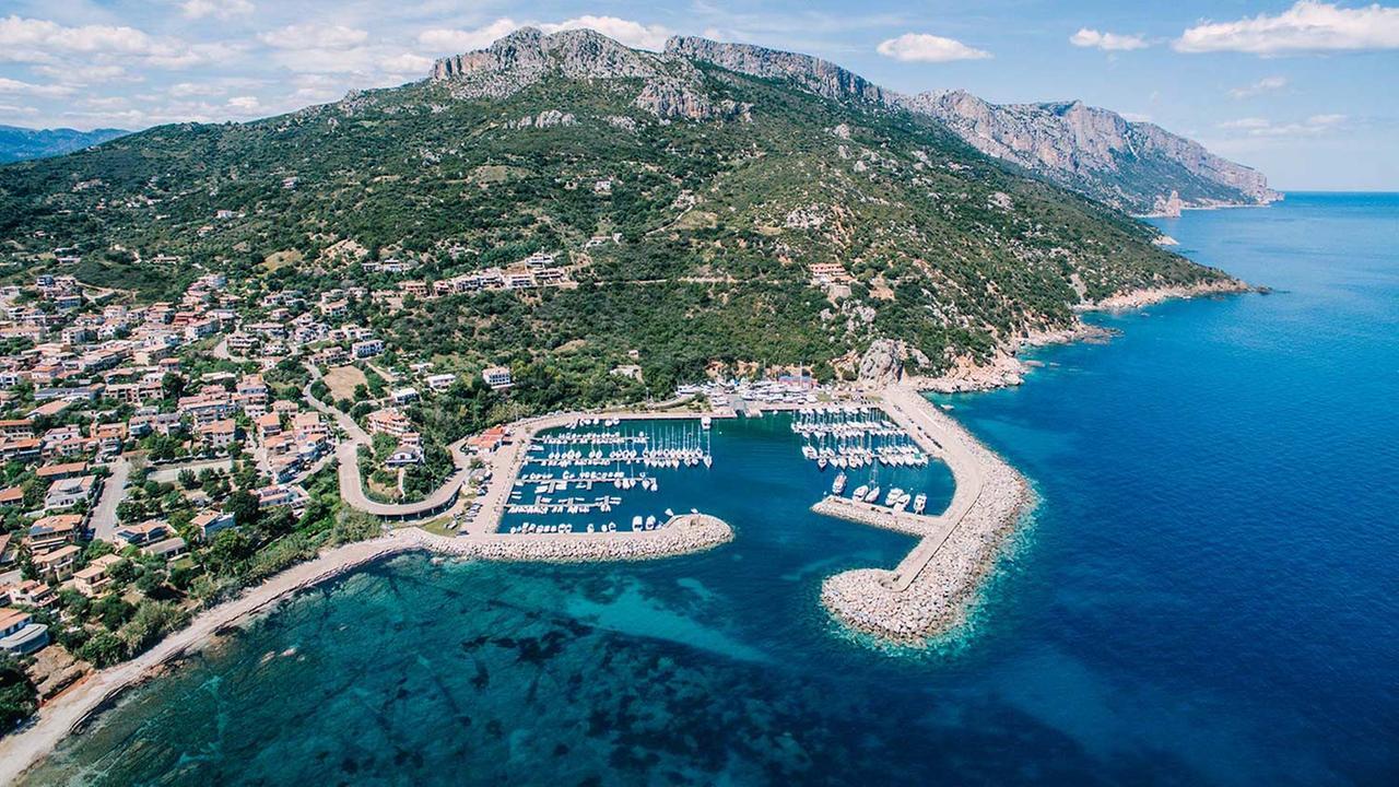
	Il porto di Santa Maria Navarrese, Baunei

