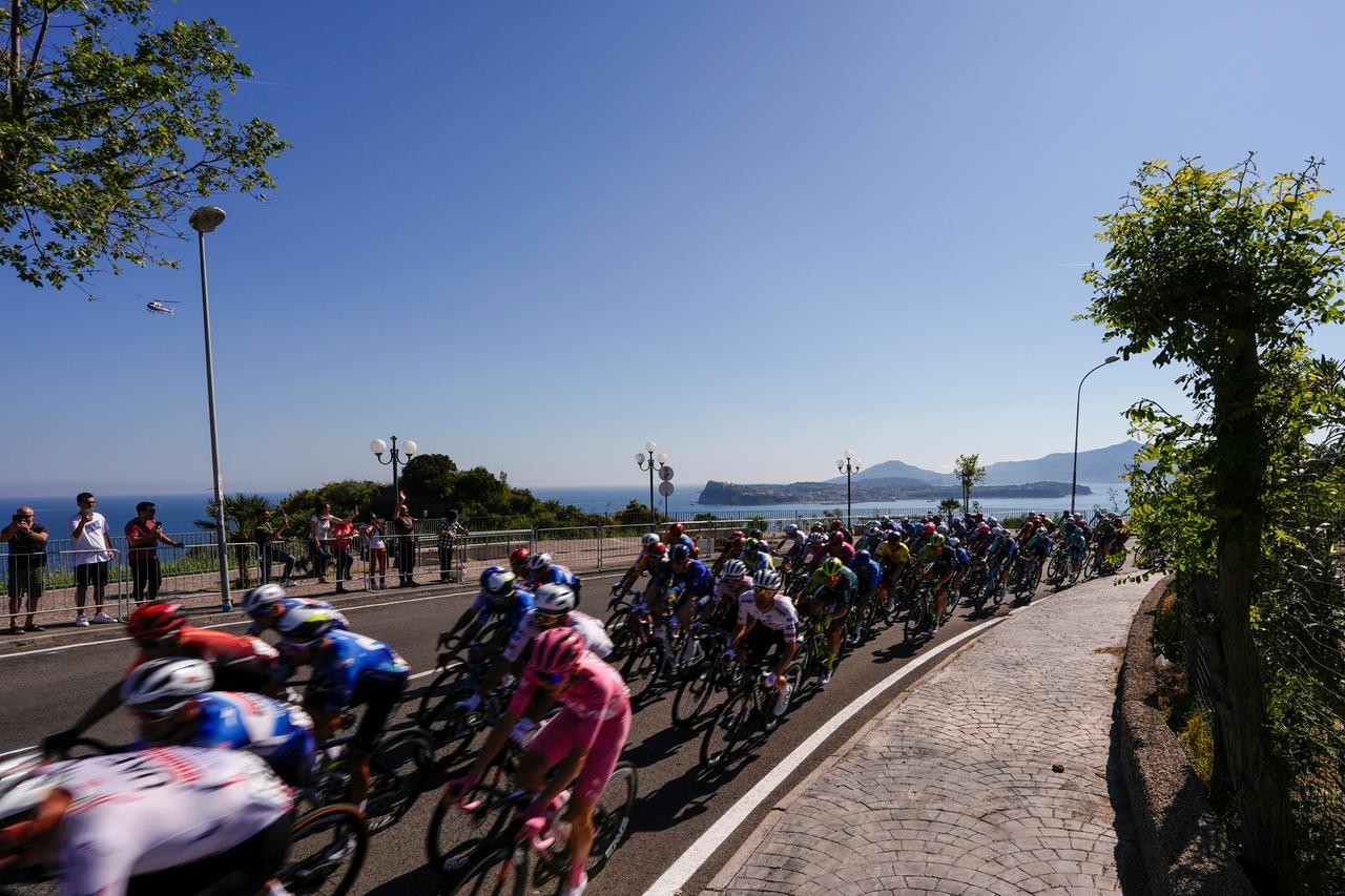 Passa Il Giro D’Italia, Previste Chiusure Sull’autostrada A13 Gazzetta ...