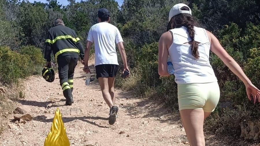 Arzachena, si perdono nei sentieri di Romazzino: ritrovati dai vigili del fuoco