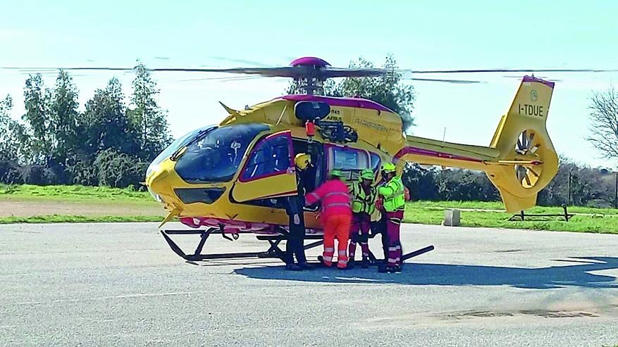 Incidente d’auto sulla strada statale 125 verso Barisardo. Donna in gravi condizioni all’ospedale di Sassari