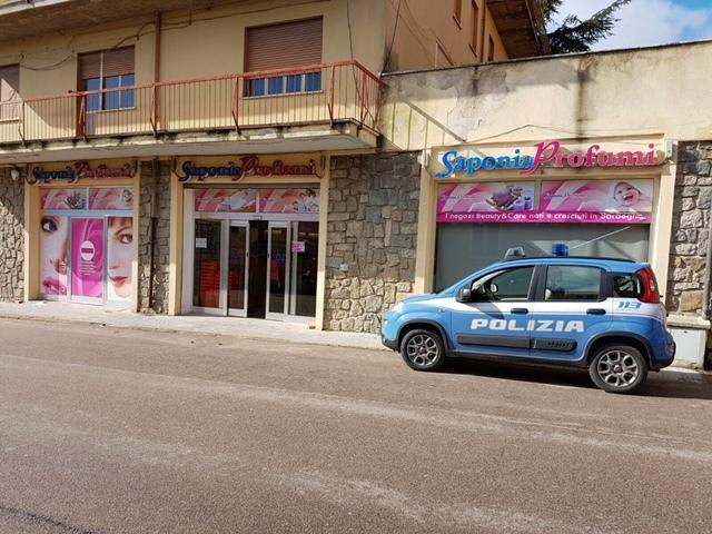 Rapina da Saponi e profumi a Tempio. Mancano le prove: assolto