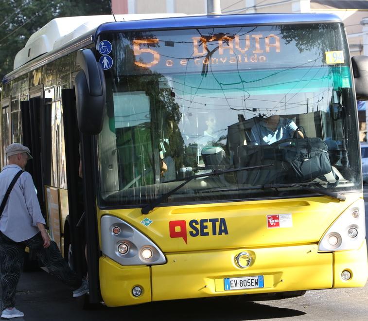 Modena, «Il bus Seta non aveva la pedana e sono dovuto tornare a casa»