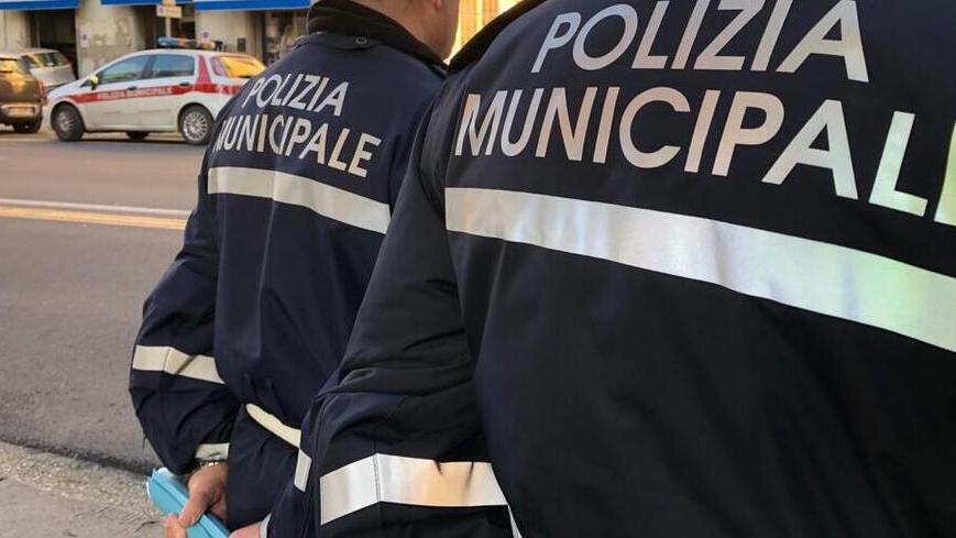 Un controllo della Municipale in una foto di repertorio