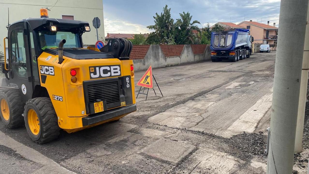 I mezzi impegnati negli interventi di bitumazione