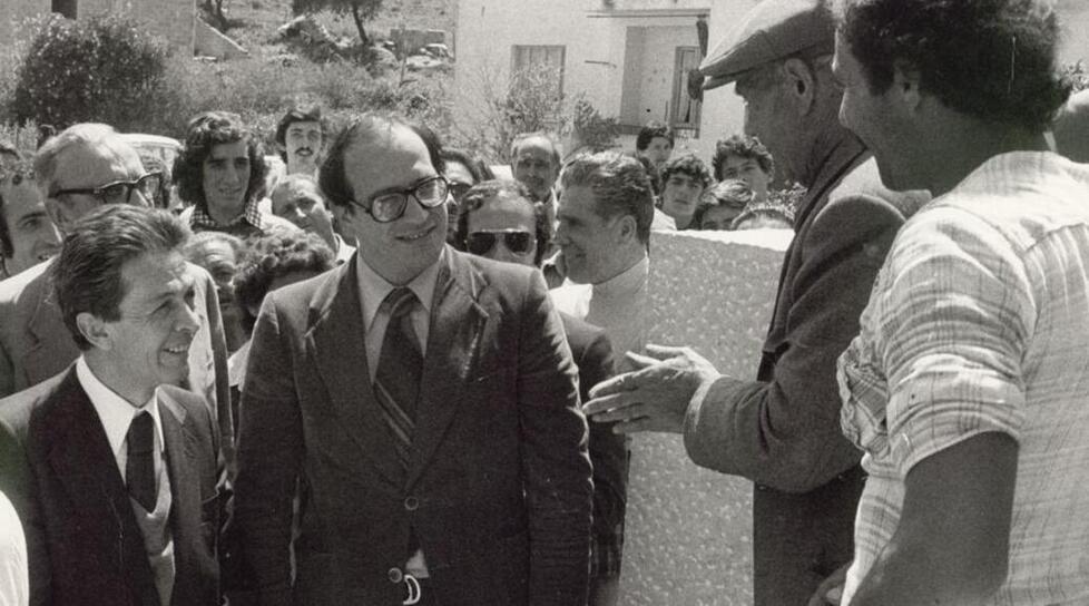 Enrico Berlinguer e al centro Gavino Angius (foto Fondazione Gramsci)