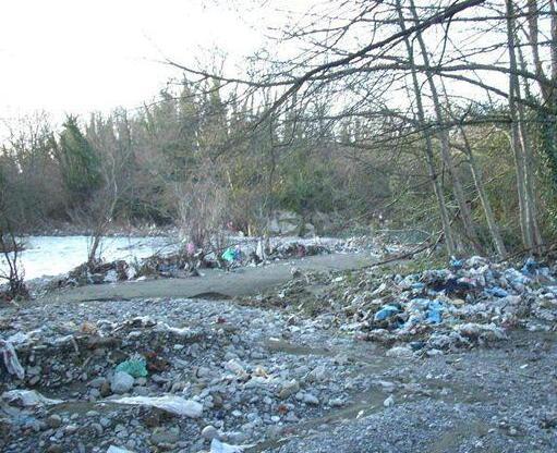 Una veduta di un tratto del torrente Taverone