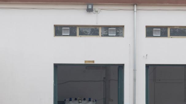Modena, manca l’acqua negli spogliatoi del 118: installata una tanica in via Minutara 