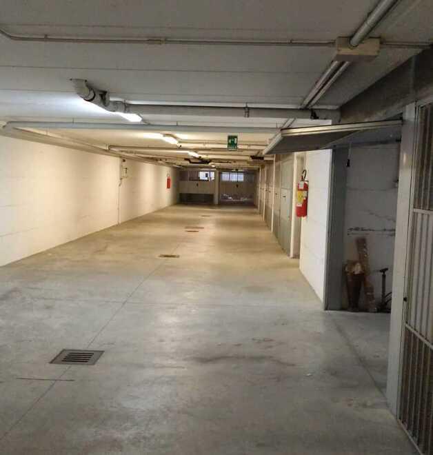 Raid dei ladri durante il temporale, undici garage svuotati di bici e tv a Spilamberto