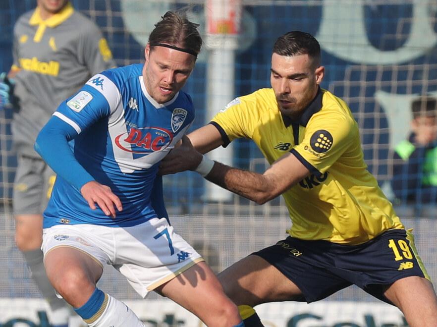 Modena, Zaro e Cauz punti fermi della difesa: in arrivo due terzini e un centrale<br type="_moz" />
