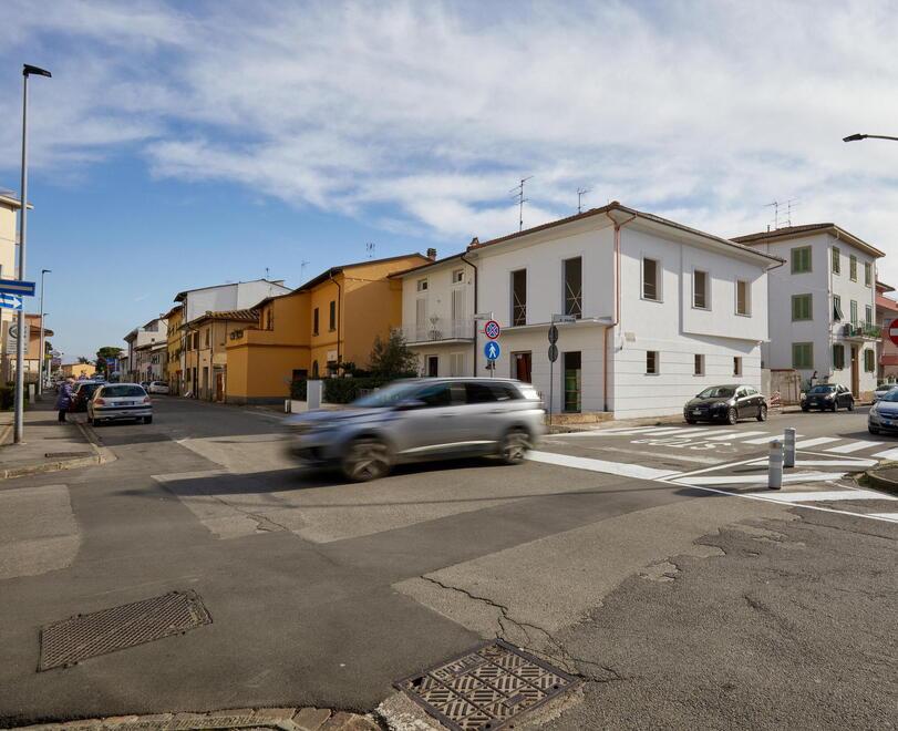 Empoli, travolge un monopattino e fugge: incastrata dalle telecamere
