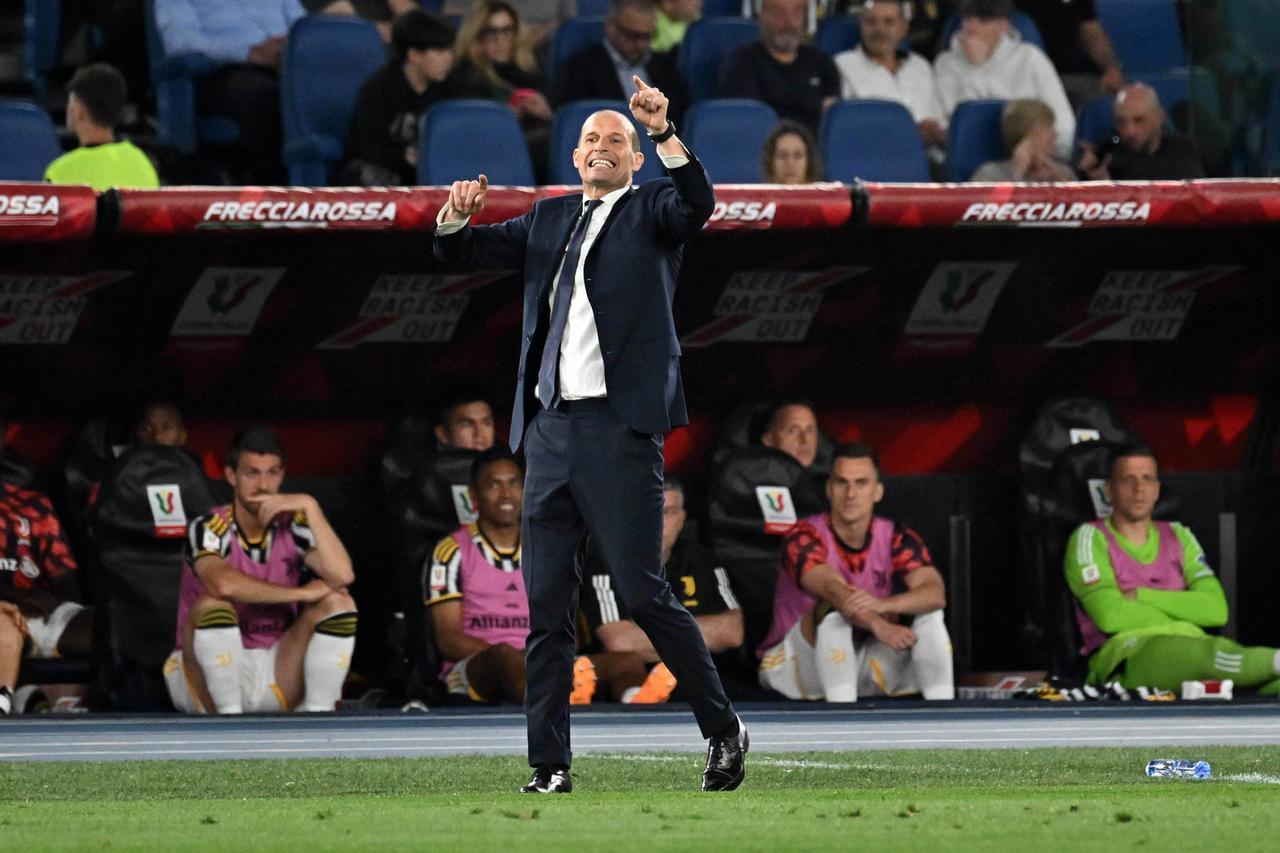 
	Massimiliano Allegri

