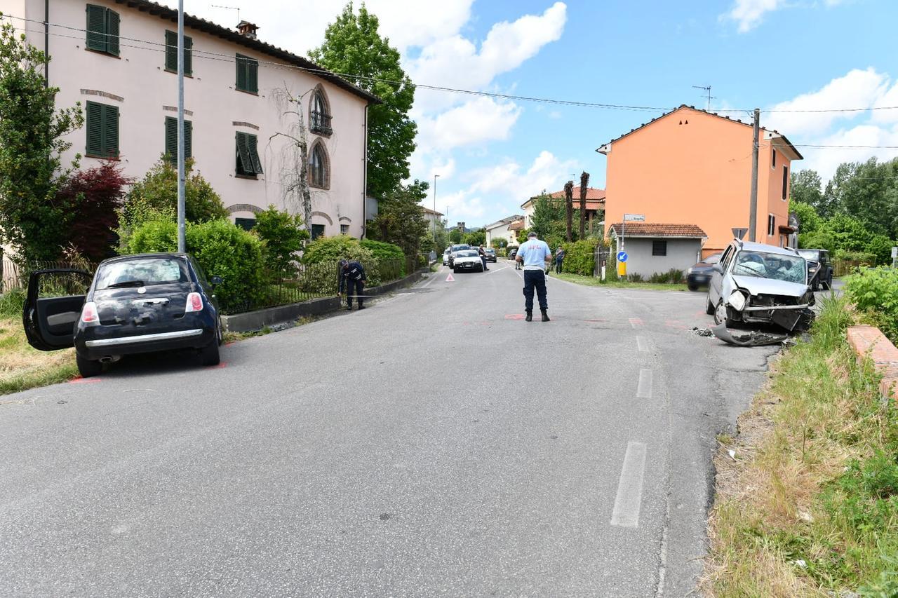 Lucca, frontale sulla via Pisana: interviene Pegaso
