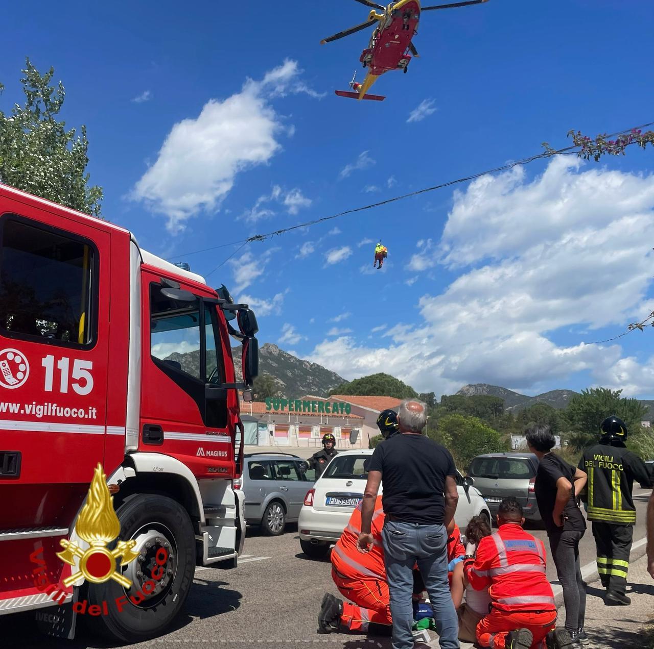 Scontro fra due auto al bivio per Porto Rotondo: donna in ospedale