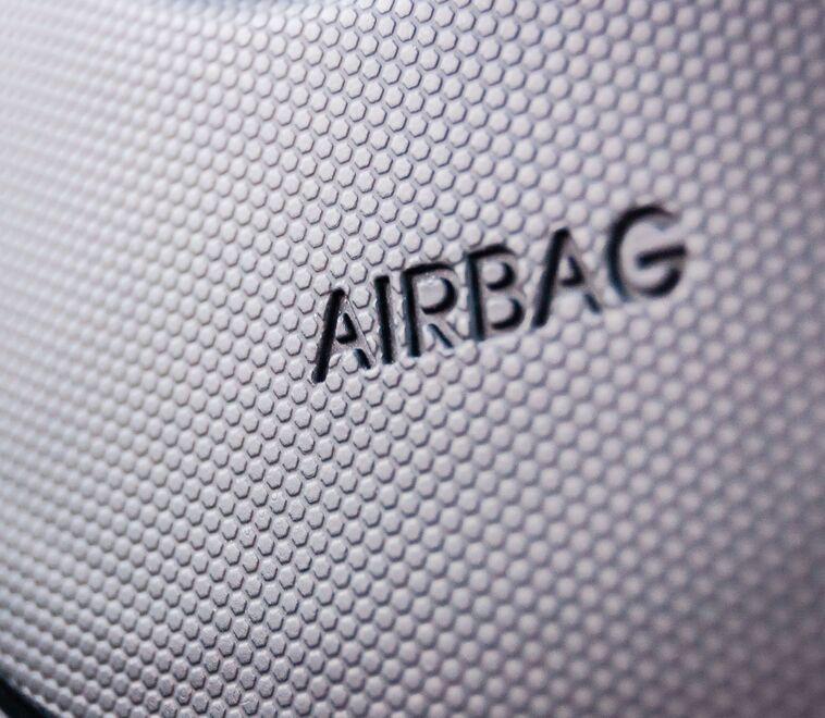 Airbag difettosi, Citroen e DS Automobiles richiama alcune auto: «Ma per il pezzo serve un anno»<br type="_moz" />
