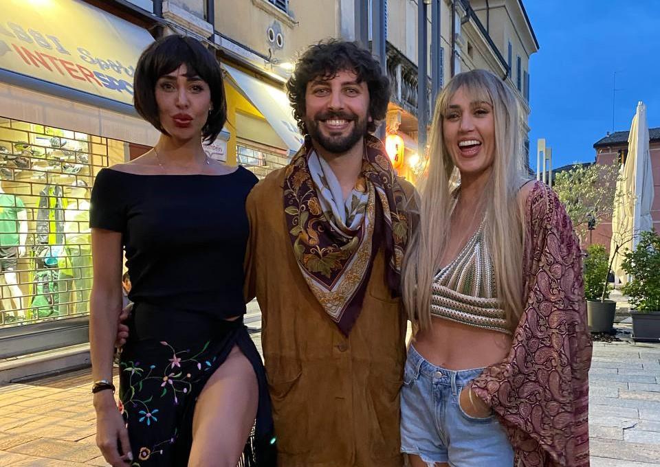 Pavullo, il pianista Daniele Leoni in Celebrity Hunted: «Che emozione suonare per Belén e Cecilia Rodriguez»