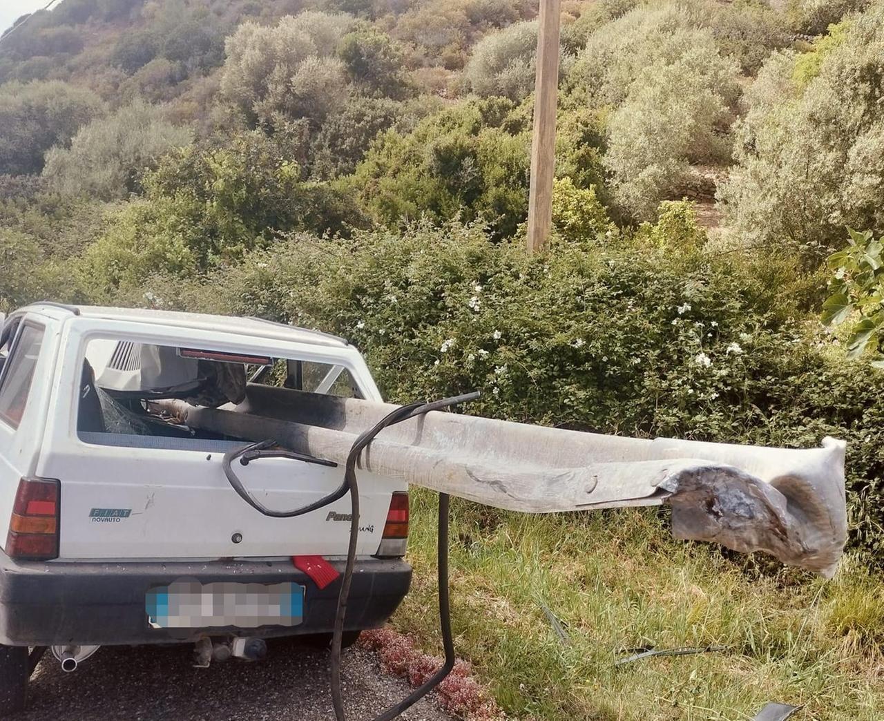 
	La Panda dopo l'impatto

