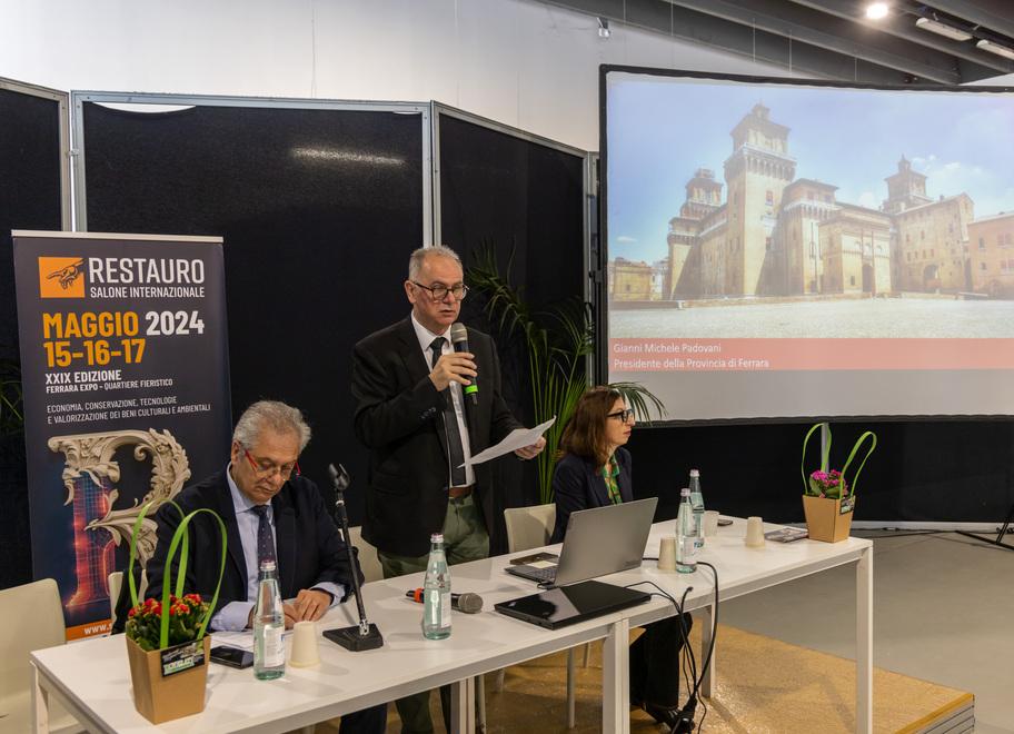 Ferrara, via ai lavori post-sisma del Castello Estense che rimarrà chiuso per alcuni anni