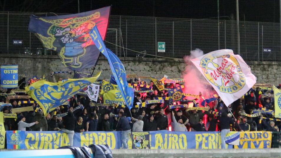Carrarese-Perugia, la partita più attesa. E lo stadio sarà vestito a festa