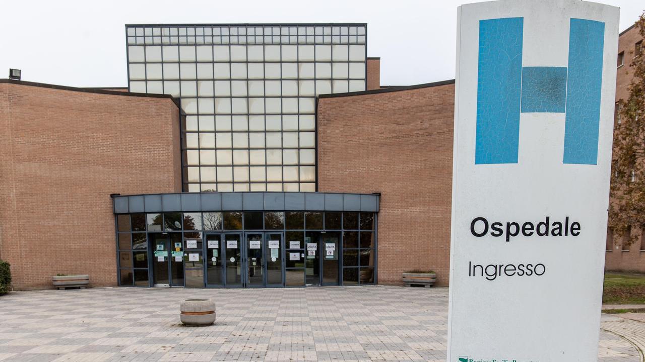 Lagosanto, non si trovano 20 infermieri all'Ospedale del Delta