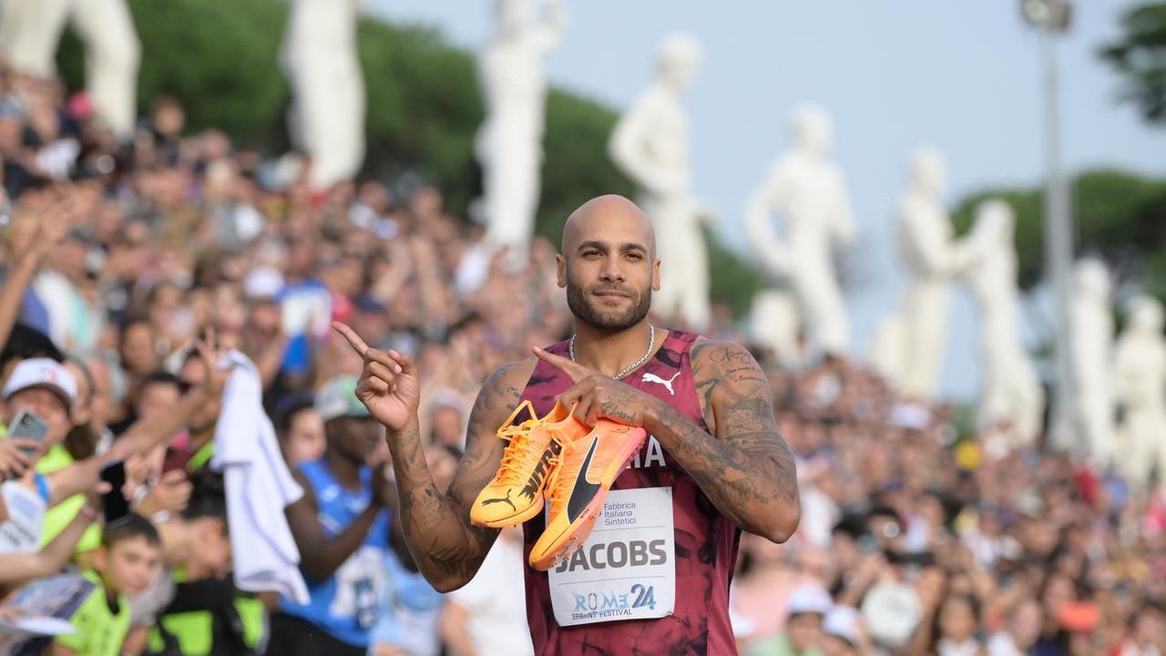 Marcell Jacobs vince i 100 metri allo Sprint Festival di Roma. «Partenza da migliorare»